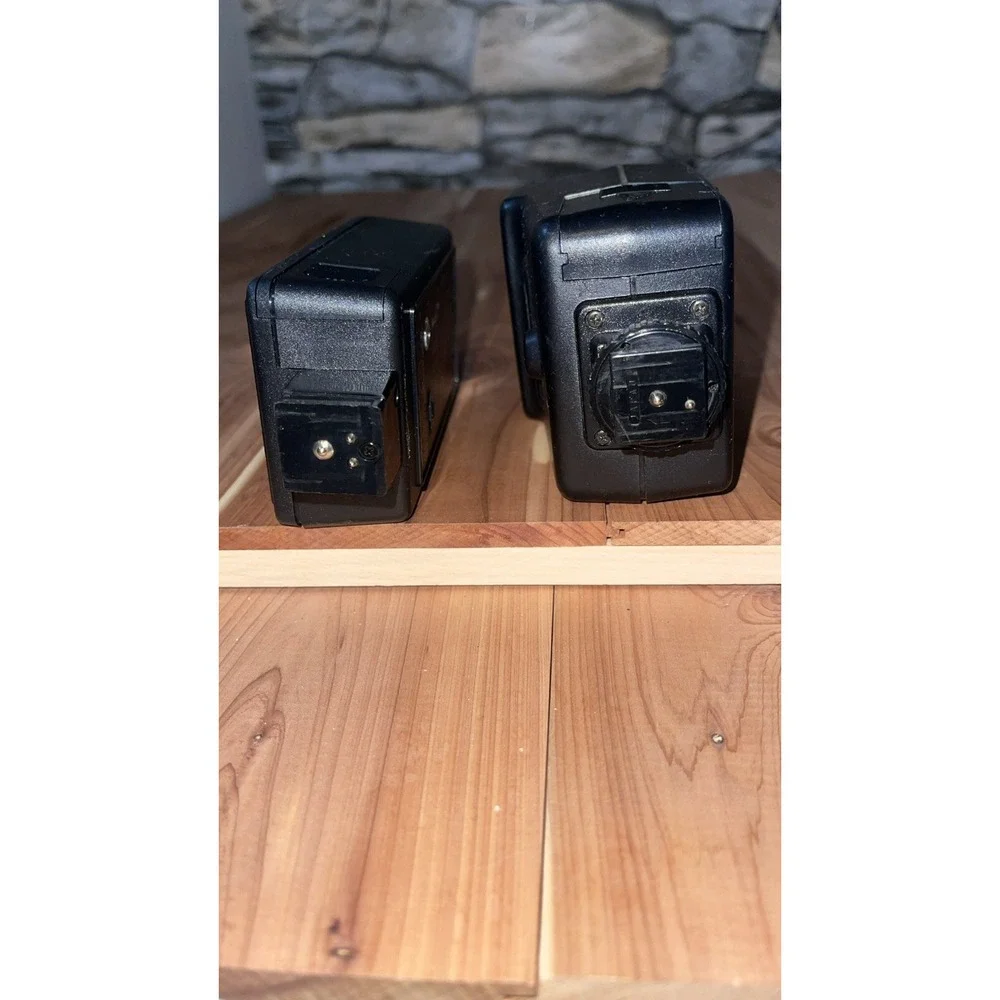 Nikon Speedlight SB-E Shoe Mount Flash & Yashica CS-201 FLash BUNDLE